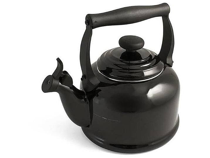 Le Creuset Wasserkessel Tradition 2,1 Liter Schwarz glänzend Le Creuset Wasserkessel Tradition 2,1 Liter Schwarz glänzend von Le-Creuset