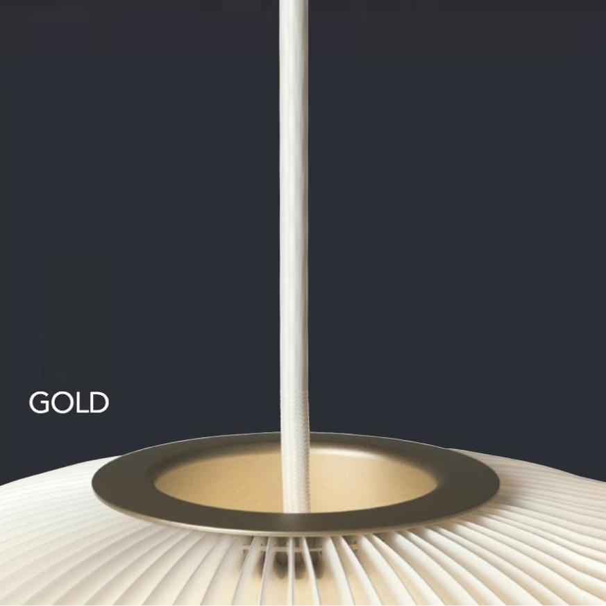 Le Klint - Lamella 2 Pendelleuchte - weiß/gold metallic/H 52cm/Ø 30cm von Le Klint