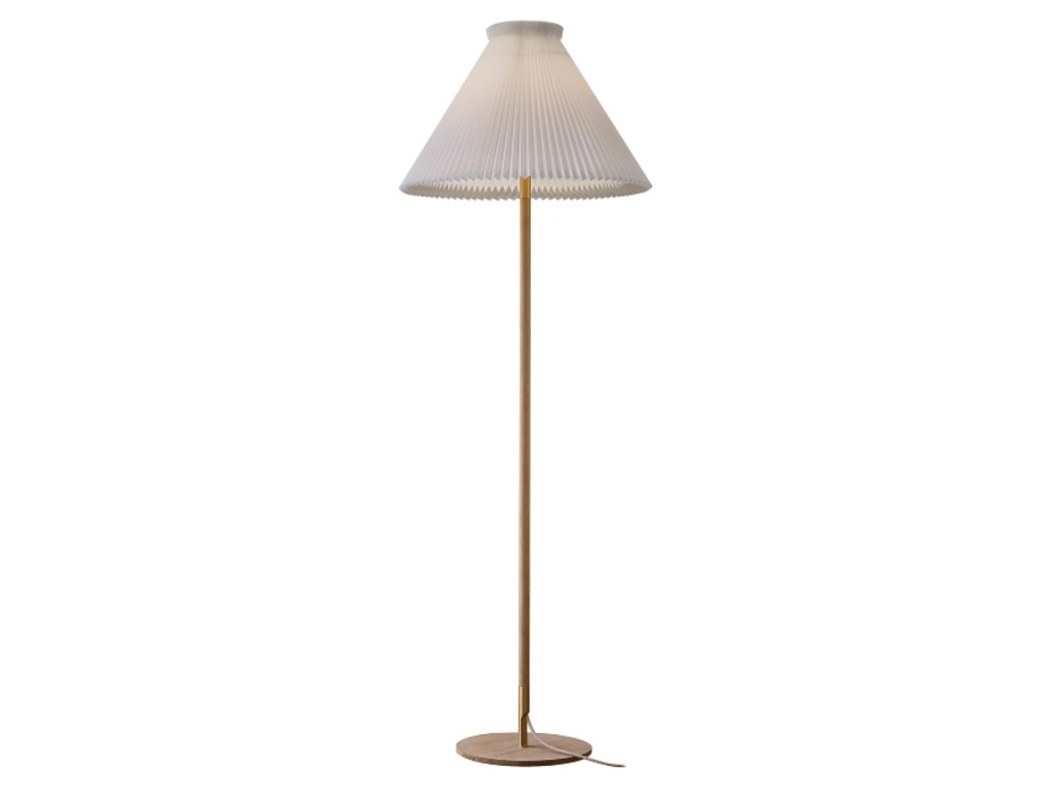 LE KLINT - Le Klint Model 328 Stehleuchte Light Oak/Brass Le Klint von Le Klint