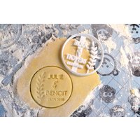 Kreisförmiger Vorname Und Zweig-Ausstecher | Anpassbar. Hochzeits-Keksausstecher. Ausstecher Zur Taufe. Geburtstag, Hochzeit, Taufe Kreisförmiger Vorname Und Zweig-Ausstecher | Anpassbar. Hochzeits-Keksausstecher. Ausstecher Zur Taufe. Geburtstag, Hochzeit, Taufe von LeCuisinier