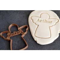Personalisierbarer Engel-Ausstecher Mit Namen. Engel-Ausstecher. Ausstecher. Form Für Personalisierte Weihnachtsplätzchen Personalisierbarer Engel-Ausstecher Mit Namen. Engel-Ausstecher. Ausstecher. Form Für Personalisierte Weihnachtsplätzchen von LeCuisinier