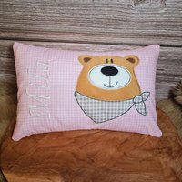 Kissen Mit Name - Bär Kinderkissen Geschenk Zur Geburt Rosa Karo von LeLynsKreativwelt