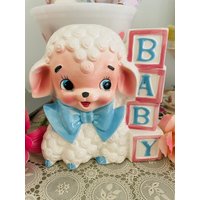 Vintage Rubens Baby Lamm Schaf Kinderzimmer Keramik Übertopf Vase - Mid Century Japan Kitsch Selten Vintage Rubens Baby Lamm Schaf Kinderzimmer Keramik Übertopf Vase - Mid Century Japan Kitsch Selten von LePetitCheriShop