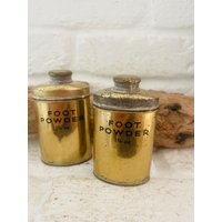 England2 Tag Set Antike Messingdosen Footpowder 2nd Ww Messing Patina Soldat Vintage No 1 England2 Tag Set Antike Messingdosen Footpowder 2nd Ww Messing Patina Soldat Vintage No 1 von LePetitVillageDE