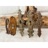 Frankreich 5 Tlg Set Bezaubernde Uralte Möbelgriffe Schublade Beschläge Rost Truhe No 11 von LePetitVillageDE