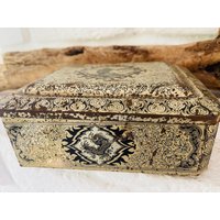 Shabby Bezaubernde Alte Teedose Blechdose Shabby Bezaubernde Alte Teedose Blechdose von LePetitVillageDE