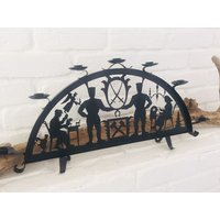 Skandibezaubernder Alter Schwibbogen Blech Kerzenkranz Erzgebirge Skandibezaubernder Alter Schwibbogen Blech Kerzenkranz Erzgebirge von LePetitVillageDE