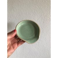 Ceramic Spoon Rest // Löffelablage Aus Keramik Ceramic Spoon Rest // Löffelablage Aus Keramik von LeaLunaCeramics