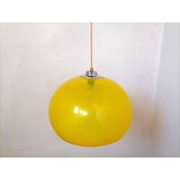 Vintage Hängelampe/Retro Deckenleuchte Lampe Gelbe Kunststoff Space Age 70Er Jahre Hängeleuchte Jugoslawien von LeavesInTreasures