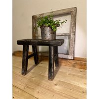 Hitzsche Bank Hocker Aus Ulmenholz Antikfinish Vintage Fußbank Schwarz von Lebenundgeniessen