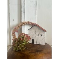 Holzhaus Dekohaus Altes Holz Deko Vintage von Lebenundgeniessen