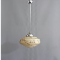 Art Déco Stabpendelleuchte, Hängelampe Mit Beigem Glasschirm Und Verchromter Aufhängung - Ca. 1930 1940 Art Déco Stabpendelleuchte, Hängelampe Mit Beigem Glasschirm Und Verchromter Aufhängung - Ca. 1930 1940 von LeclaireDesign