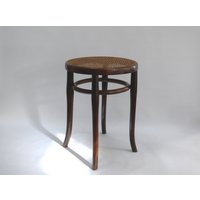 Kohn Bugholzhocker Mit Wiener Geflecht, J.&j. Kohn, Frühes 20. Jhd Kohn Bugholzhocker Mit Wiener Geflecht, J.&j. Kohn, Frühes 20. Jhd von LeclaireDesign