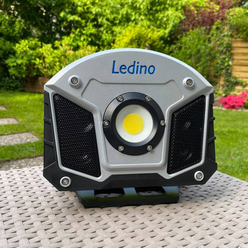 LED-Akkustrahler Horn mit Bluetooth-Funktion von Ledino