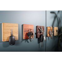 Schlüsselhalter Magnet Magnetic Key Holder Schlüsselbrett Holz Geschenk Ostern Umzug Eiche Wenge Akazie U.a Schlüsselhalter Magnet Magnetic Key Holder Schlüsselbrett Holz Geschenk Ostern Umzug Eiche Wenge Akazie U.a von LeefvonRoenn