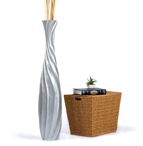 Leewadee Große Deko Bodenvase Für Dekozweige, Hohe Standvase Für Pampasgras, Design Holzvase, 110 cm, Silber von Leewadee