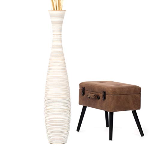 Leewadee Große Deko Bodenvase Für Dekozweige, Hohe Standvase Für Pampasgras, Design Holzvase, 110 cm, White Wash von Leewadee