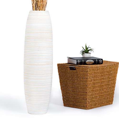 Leewadee Große Deko Bodenvase Für Dekozweige, Hohe Standvase Für Pampasgras, Design Holzvase, 90 cm, White Wash von Leewadee