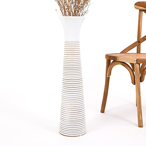 Leewadee Große Deko Bodenvase Für Dekozweige, Hohe Standvase Für Pampasgras, Design Holzvase, 70 cm, White Wash von Leewadee