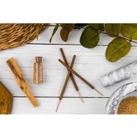 3 Palo Santo Räucherstäbchen - Traditioneller Handgerollter von LeftoverHippies