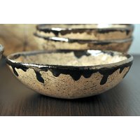 Handgemachte Keramik Suppenschüssel Mit Pflanzen Blatt Motiv Handgemachte Keramik Suppenschüssel Mit Pflanzen Blatt Motiv von LegeArtisCeramics