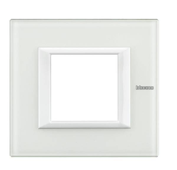 Legrand Rahmen Axolute Weiß Ha4802 Vbb Legrand Schalterprogramme Schalterteil B-Ware Legrand Rahmen Axolute Weiß Ha4802 Vbb Legrand Schalterprogramme Schalterteil B-Ware von Legrand