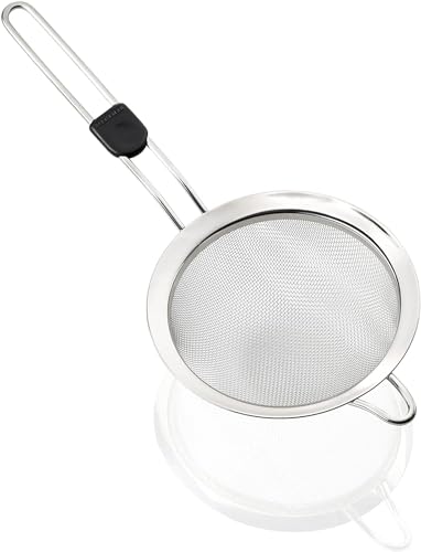 Leifheit Küchensieb Ø 16 cm ProLine-Serie, feinmaschiges Nudelsieb aus hochwertigem Edelstahl, Sieb mit praktischer Aufhängeöse und Griff mit Daumenmulde, Haushaltssieb, silber Leifheit Küchensieb Ø 16 cm ProLine-Serie, feinmaschiges Nudelsieb aus hochwertigem Edelstahl, Sieb mit praktischer Aufhängeöse und Griff mit Daumenmulde, Haushaltssieb, silber von Leifheit