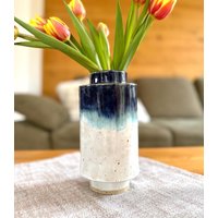Getöpferte Große Keramik Vase Blau Weiß 20cm| Handgemachte Bunte Blumenvase Mit Farbverlauf | Hohe Schlanke Ausgefallen Türkis von LeilaCeramicsAndArts