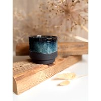 Handgemachte Keramik - Getöpferter Blauer Becher | Handgetöpferter Schwarzer Kaffeebecher 230Ml Schwarz Blaue Tasse Groß Handgemachte Keramik - Getöpferter Blauer Becher | Handgetöpferter Schwarzer Kaffeebecher 230Ml Schwarz Blaue Tasse Groß von LeilaCeramicsAndArts