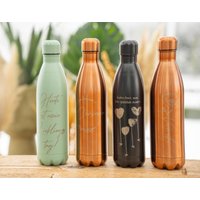 stilvolle Thermoflasche 750Ml Aus Edelstahl - Hält Deine Getränke Auf Temperatur Und Ist Personalisierbar Mit Motiv, Name Oder Spruch stilvolle Thermoflasche 750Ml Aus Edelstahl - Hält Deine Getränke Auf Temperatur Und Ist Personalisierbar Mit Motiv, Name Oder Spruch von LeilaniGeschenke
