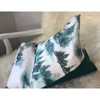 Lesekissen, Leinen+, Groß, Flexibel, Waldkissen, Bäume, Laub, Blätter, Buchhalter, Tablet Buchstütze, Tablethalter, Tabletkissen Lesekissen, Leinen+, Groß, Flexibel, Waldkissen, Bäume, Laub, Blätter, Buchhalter, Tablet Buchstütze, Tablethalter, Tabletkissen von Leinenunikate