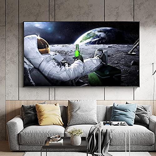 Astronaut Drink Bier auf dem Mond Landschaft Leinwand Malerei Gedruckt Wandkunst Space Man Bild für Wohnzimmer Wohnkultur 60x100cm (23,6x39.4in) Rahmenlos von Leju Art