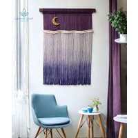 Ombré Makramee Wandbehang Boho Fiber Art Mit Mond Akzent Ombré Makramee Wandbehang Boho Fiber Art Mit Mond Akzent von LemonLeafMacrame