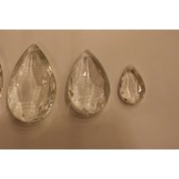 6 Stück Klare Tropfen Kronleuchter Kristalle Prisma Flache Rückseite 50 Mm. Mandorla Goccia Trasparente 6 Stück Klare Tropfen Kronleuchter Kristalle Prisma Flache Rückseite 50 Mm. Mandorla Goccia Trasparente von LeonardoVintage