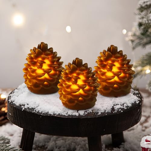 3 Stück Weihnachtsdeko Tannenzapfen LED Kerzen, 3D Tannenzapfen -Imitat Flammenlose Kerzen, Batteriebetrieben LED Tannenzapfen Kerze für Weihnachten Dekoration, Heimdekoration, Tischdeko (Braun A*3) von Lergas