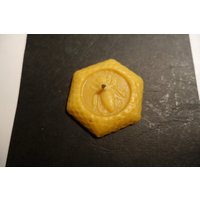 Kerze Seife "Biene" in Natürlichem Bienenwachs Kerze Seife "Biene" in Natürlichem Bienenwachs von LesabeillesdIsabelle