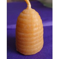 Kleine Kerze Bienenstock in Bienenwachs Kleine Kerze Bienenstock in Bienenwachs von LesabeillesdIsabelle