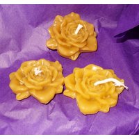Set Mit 3 Blumen Schwimmende Kerzen Aus Reinem Bienenwachs von LesabeillesdIsabelle