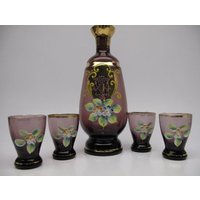 Antikes Lila Glas Sake/Aperitif Set Karaffe Mit Gläsern Antikes Lila Glas Sake/Aperitif Set Karaffe Mit Gläsern von LeslievilleFinds