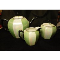 Vintage Bavaria Tee Set, Lusterware Teekanne Milchkännchen Und Abgedeckte Zuckerdose von LeslievilleFinds