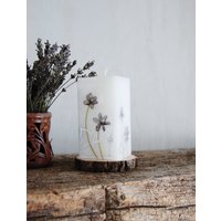 Weiße Rechteckige Kerze Mit Echten Gepressten Blumen, Getrocknete Veilchen Kerze, Einweihungsparty Weihnachtsgeschenk, Muttertagsgeschenk Weiße Rechteckige Kerze Mit Echten Gepressten Blumen, Getrocknete Veilchen Kerze, Einweihungsparty Weihnachtsgeschenk, Muttertagsgeschenk von LessCandles