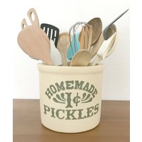Verkaufsschlager. Utensilienhalter. Monikas Küche. 100% Handarbeit. Hausgemachte 1K-Gurken. Handgefertigt Aus Resin. Beste Freunde Geschenk von Letrasdecorativas