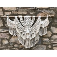 Großer Makramee Wandbehang Großer Makramee Wandbehang von LetsKnotMacrame