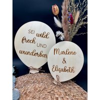 Wandschild - Luftballon Holz Namensschild Partnerschild Geschwister Personalisiert Kinderzimmer Deko Türschild Wandschmuck von Letsburnshop