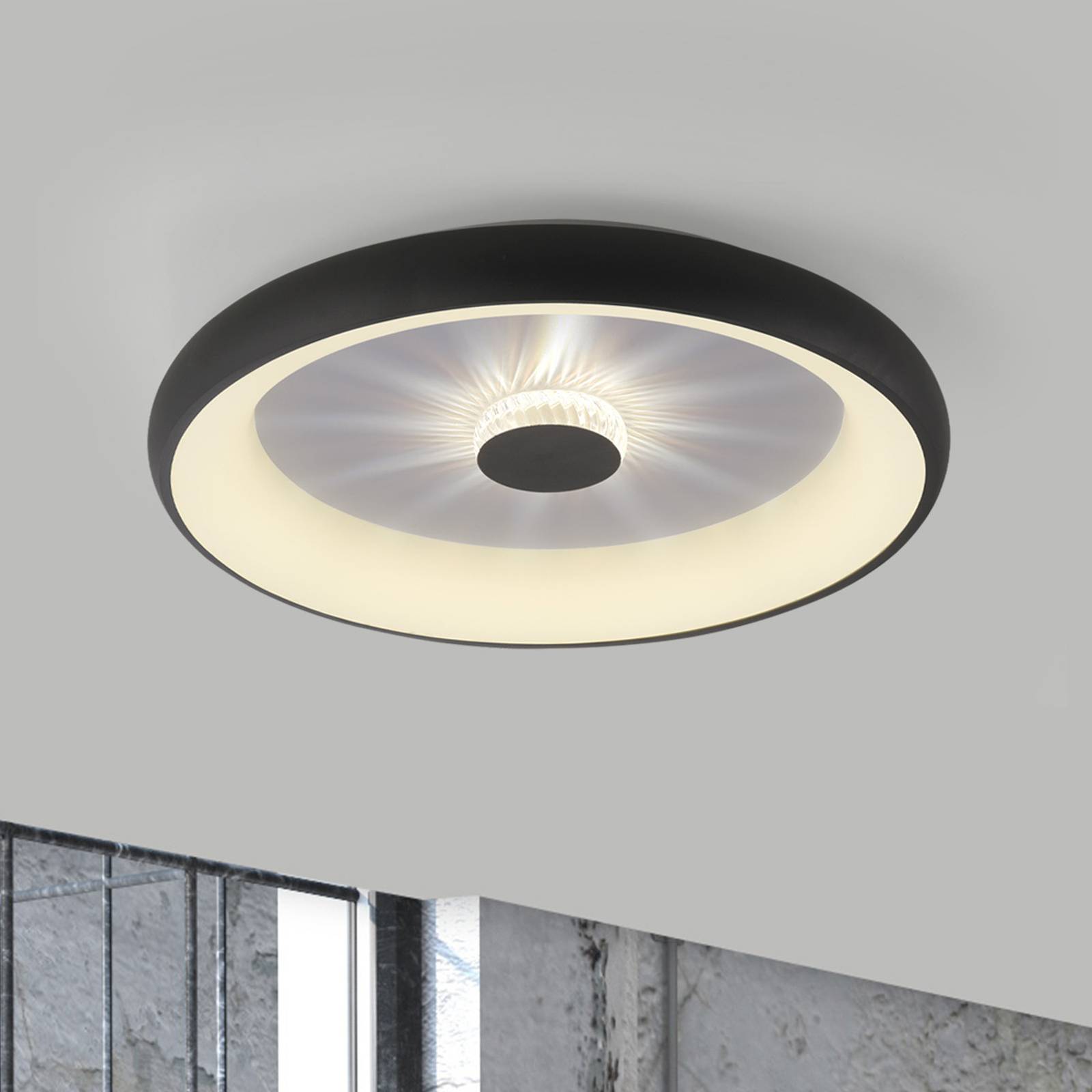 LED-Deckenleuchte Vertigo, CCT, Ø 61,5 cm, schwarz von JUST LIGHT.