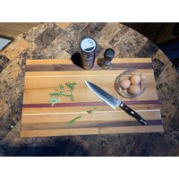 Handgefertigtes Schneidebrett Aus Holz Custom Butcher Block Handgefertigtes Schneidebrett Aus Holz Custom Butcher Block von Levated
