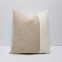 Beige Und Weißer Kissenbezug, Beige Sofakissenbezug, Großes Bett Dekokissen, Couchkissenbezug von LevilDesigns