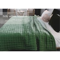 Smaragdgrüner Samt-Bettbezug - Luxuriöse Boho-Bettwäsche Für Eine Zeitlose Eleganz von LevuSilkVN