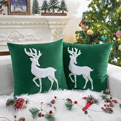 Lewondr Weihnachten Rentier werfen Kissenbezüge, 18 x 18 Zoll Satz von 2 Elch bestickte quadratische Kissenbezug weichen gemütlichen Samt dekorative Kissenbezug für Sofa Couch Bett, Grün von Lewondr