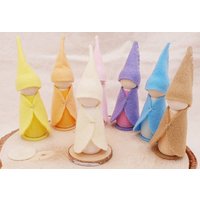 Set Regenbogenzwerge Wochentagswichtel Zwerge Wichtel Waldorf Montessori Regenbogenzwerge Dauerkalender Jahreszeitentisch Morgenkreis Set Regenbogenzwerge Wochentagswichtel Zwerge Wichtel Waldorf Montessori Regenbogenzwerge Dauerkalender Jahreszeitentisch Morgenkreis von LianesUnikate